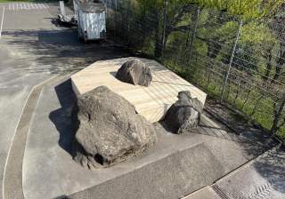 Lümmelplattform der Firma Rudolf Spielplatz, Spielplatzbauer, Spielplatzhersteller, Spielplatzgeräte, Schweiz