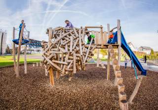 Bieberbau der Firma Rudolf Spielplatz, Spielplatzbauer, Spielplatzhersteller, Spielplatzgeräte, Schweiz