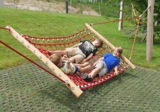 Murmeli Geschicklichkeitsspiel der Firma Rudolf Spielplatz, Spielplatzbauer, Spielplatzhersteller, Spielplatzgeräte, Schweiz