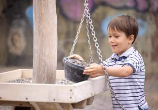 Wasser- und Matschanlage der Firma Rudolf Spielplatz, Spielplatzbauer, Spielplatzhersteller, Spielplatzgeräte, Schweiz