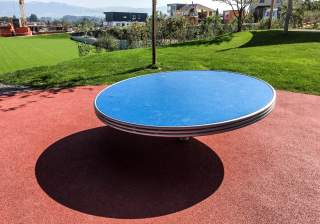 Drehscheibe der Firma Rudolf Spielplatz, Spielplatzbauer, Spielplatzhersteller, Spielplatzgeräte, Schweiz