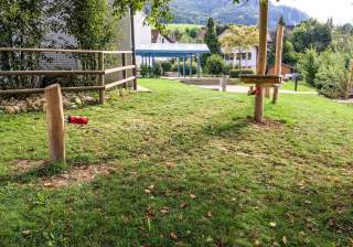 Slackline der Firma Rudolf Spielplatz, Spielplatzbauer, Spielplatzhersteller, Spielplatzgeräte, Schweiz