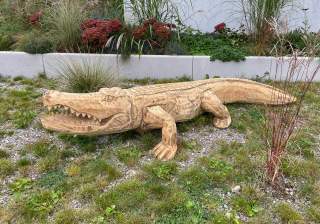 Massivholz-Schnitzerei der Firma Rudolf Spielplatz, Spielplatzbauer, Spielplatzhersteller, Spielplatzgeräte, Schweiz