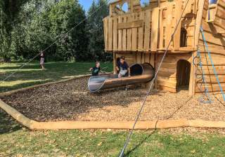 Spielschiff der Firma Rudolf Spielplatz, Spielplatzbauer, Spielplatzhersteller, Spielplatzgeräte, Schweiz