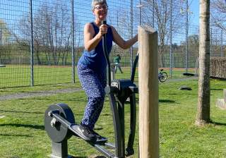 Langlauf Trainer der Firma Rudolf Spielplatz, Spielplatzbauer, Spielplatzhersteller, Spielplatzgeräte, Schweiz